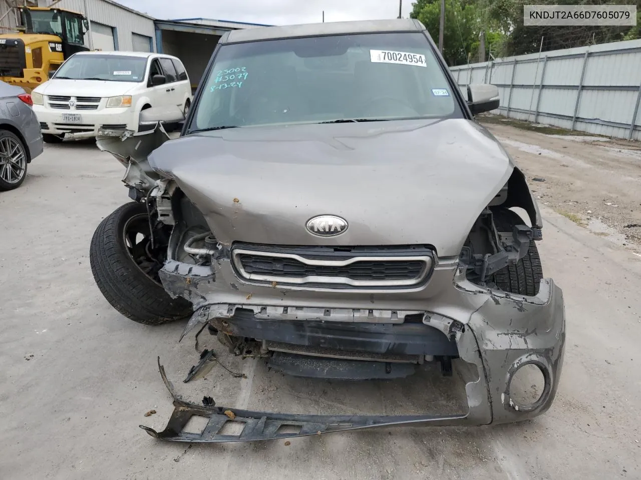 KNDJT2A66D7605079 2013 Kia Soul +