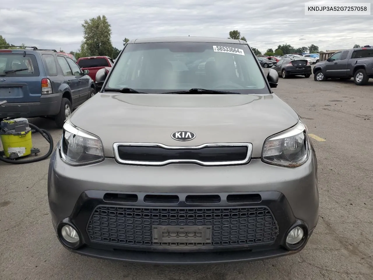 KNDJP3A52G7257058 2016 Kia Soul +