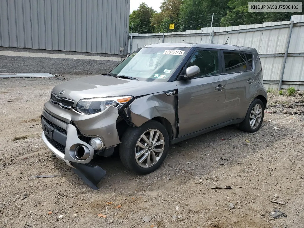 KNDJP3A58J7586483 2018 Kia Soul +