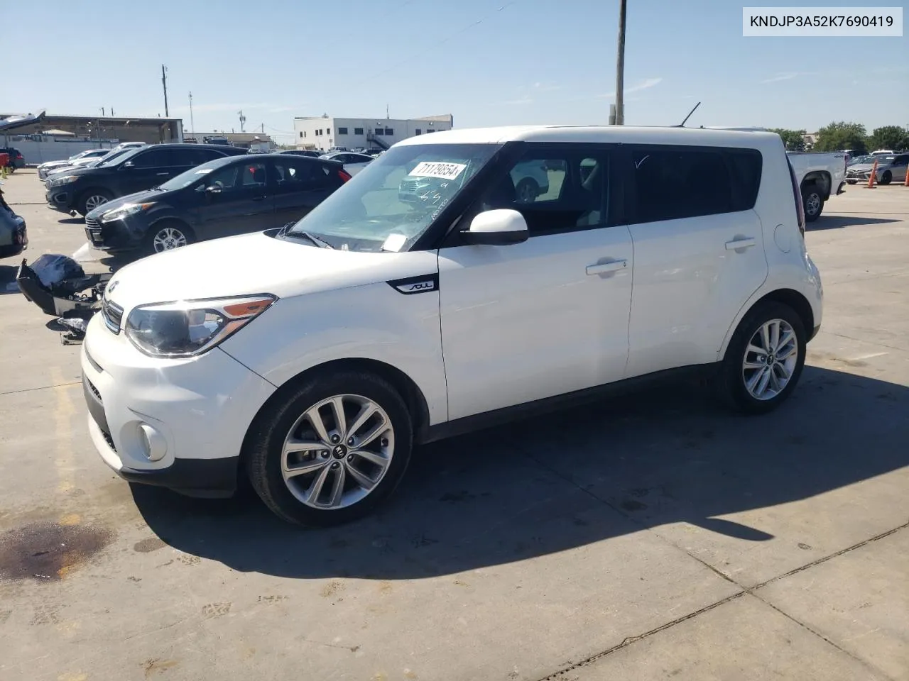 KNDJP3A52K7690419 2019 Kia Soul +