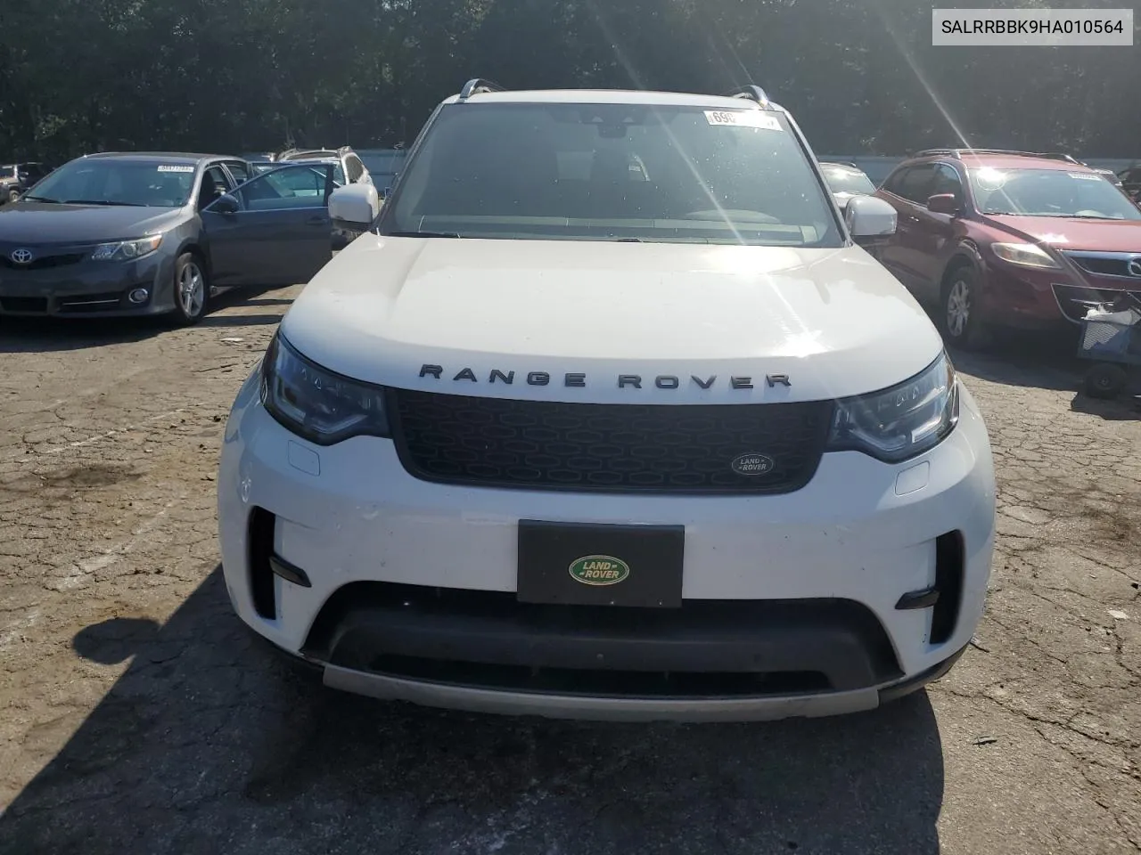 2017 Land Rover Discovery Hse VIN: SALRRBBK9HA010564 Lot: 69017154