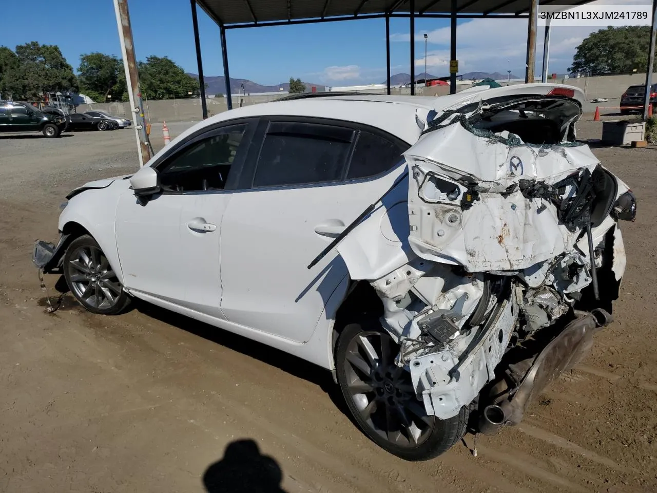 3MZBN1L3XJM241789 2018 Mazda 3 Touring