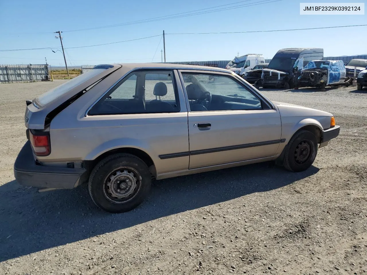 1989 Mazda 323 VIN: JM1BF2329K0392124 Lot: 68184144