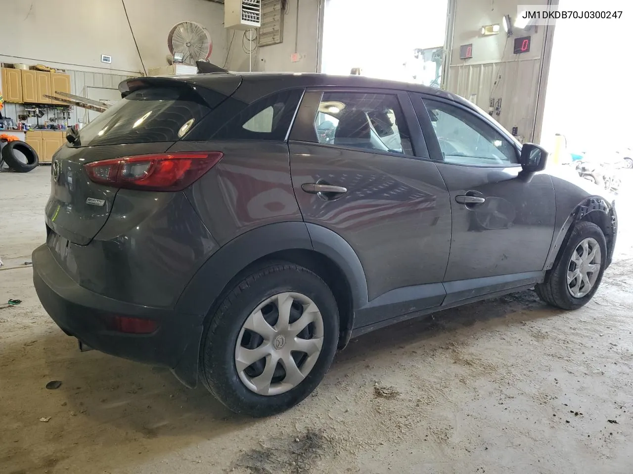 JM1DKDB70J0300247 2018 Mazda Cx-3 Sport