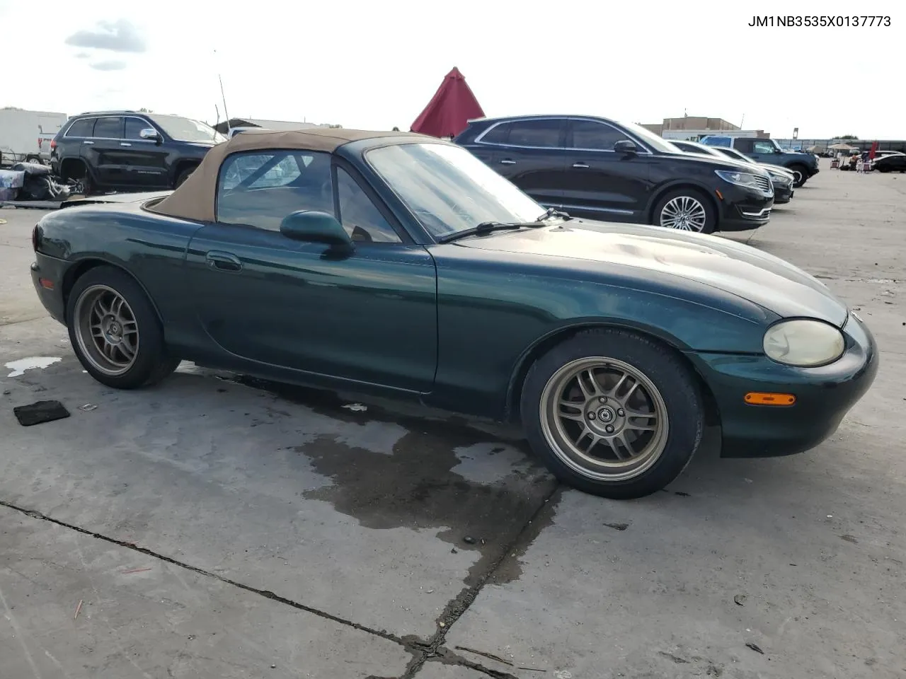 1999 Mazda Mx-5 Miata VIN: JM1NB3535X0137773 Lot: 70299174