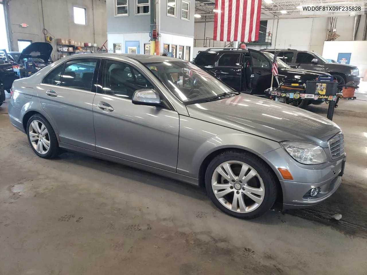 2009 Mercedes-Benz C 300 4Matic VIN: WDDGF81X09F235828 Lot: 71685024