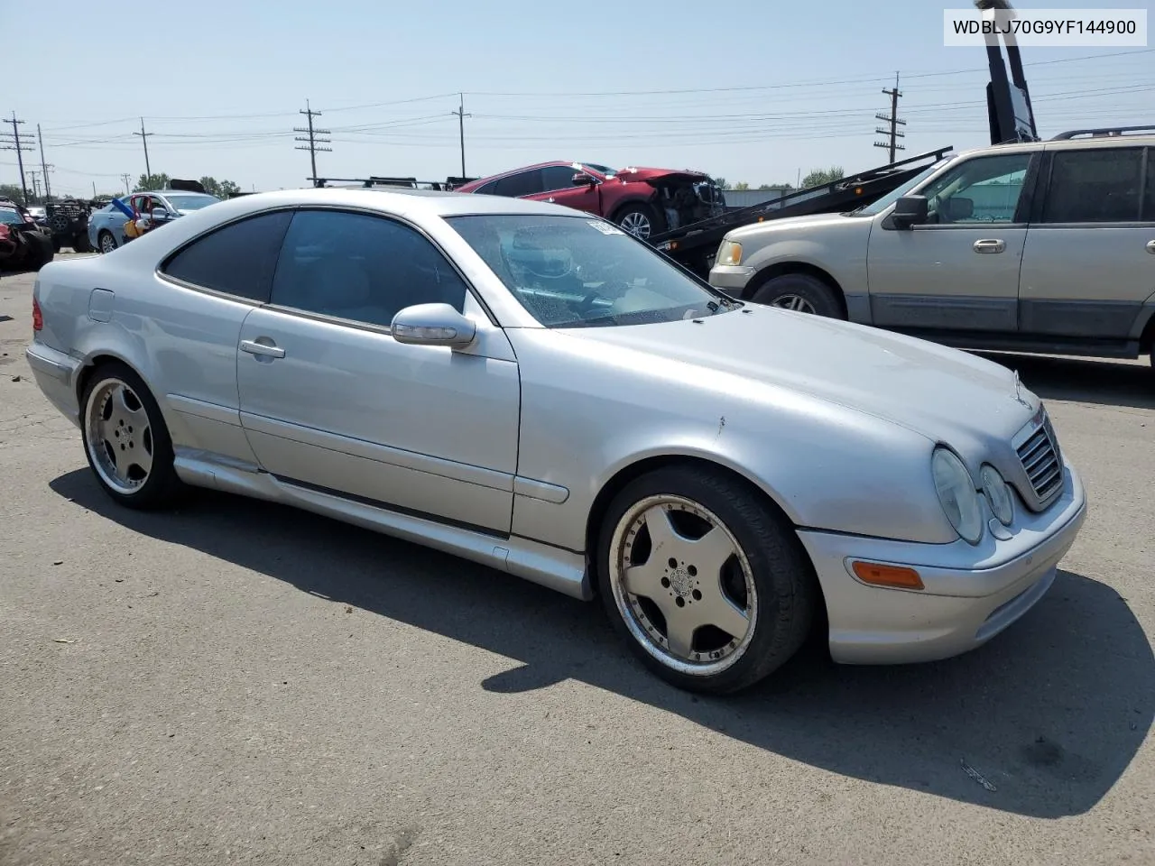 WDBLJ70G9YF144900 2000 Mercedes-Benz Clk 430