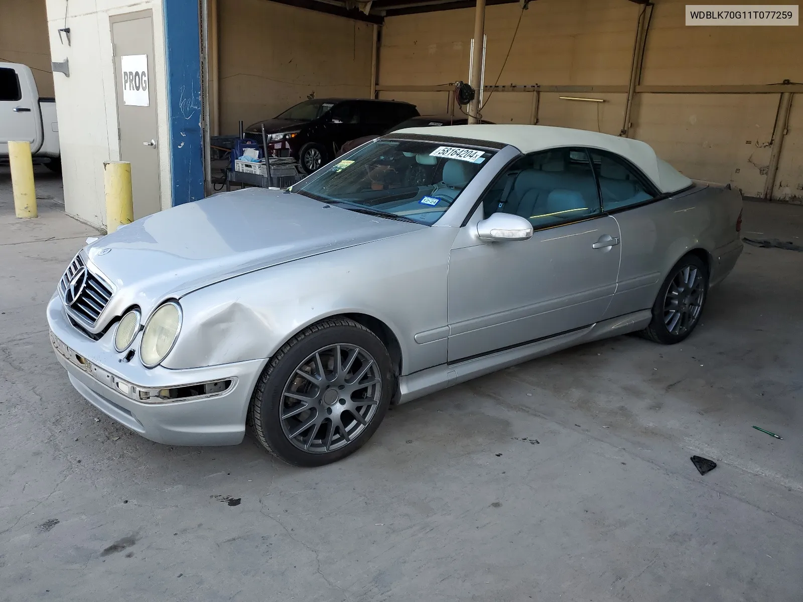 WDBLK70G11T077259 2001 Mercedes-Benz Clk 430