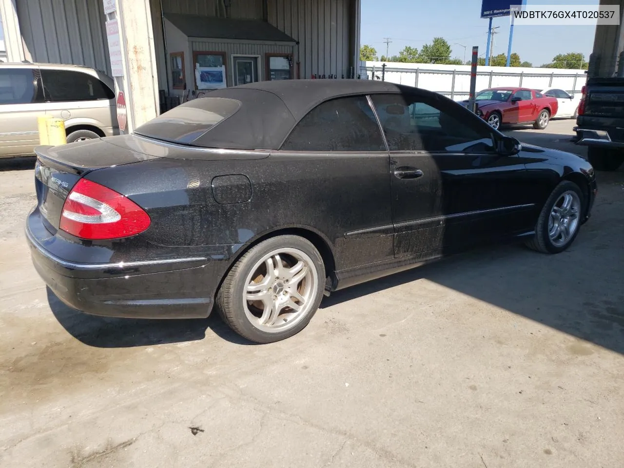 2004 Mercedes-Benz Clk 55 Amg VIN: WDBTK76GX4T020537 Lot: 71430744