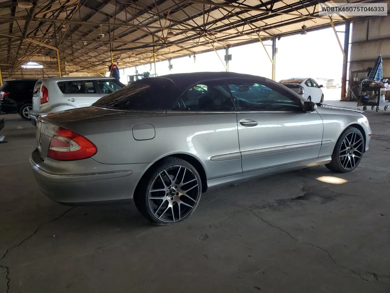 WDBTK65G75T046333 2005 Mercedes-Benz Clk 320