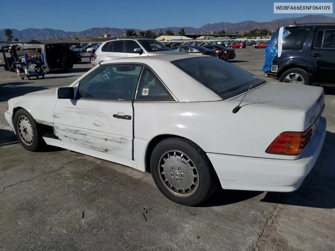 1992 Mercedes-Benz 500 Sl VIN: WDBFA66EXNF064109 Lot: 71272314