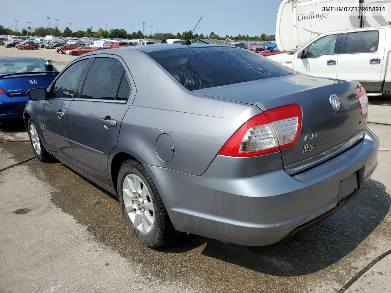 2007 Mercury Milan VIN: 3MEHM07Z17R658916 Lot: 70683854