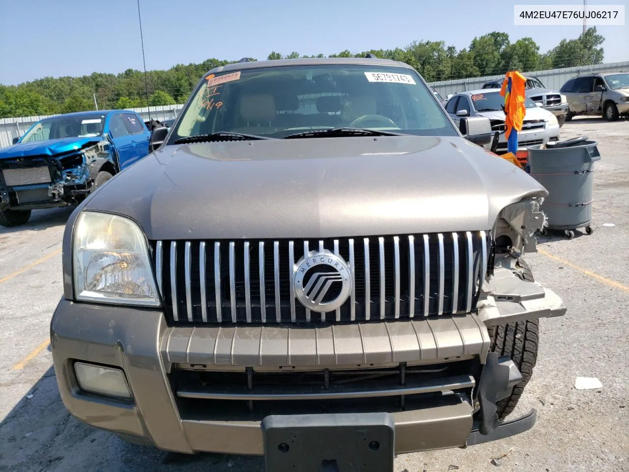 4M2EU47E76UJ06217 2006 Mercury Mountaineer Luxury