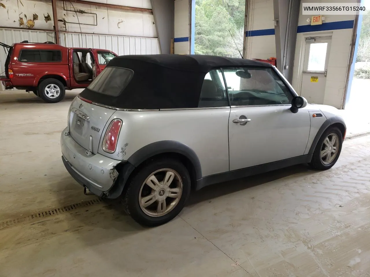 2006 Mini Cooper VIN: WMWRF33566TG15240 Lot: 70591704