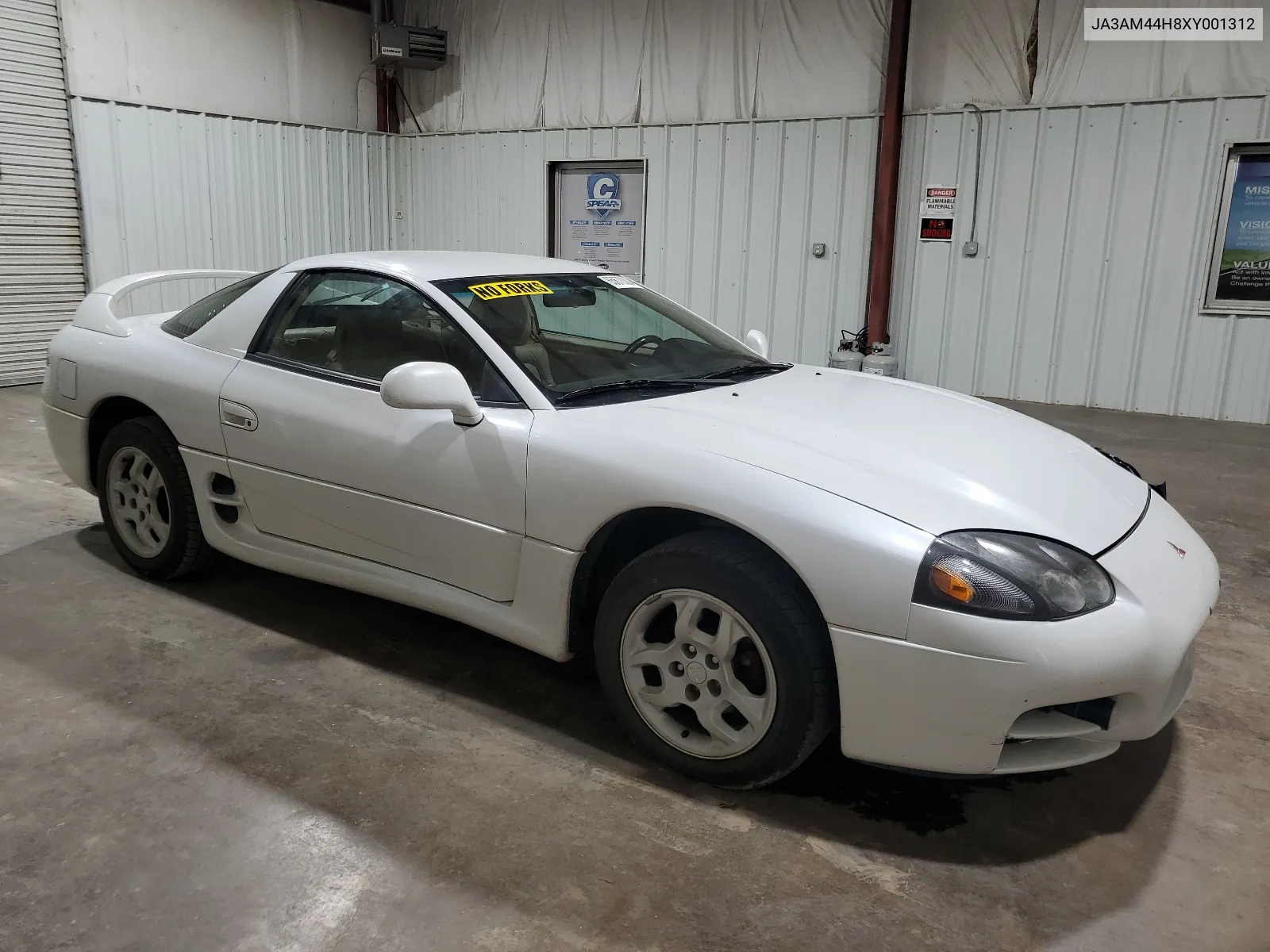 1999 Mitsubishi 3000 Gt VIN: JA3AM44H8XY001312 Lot: 65670304