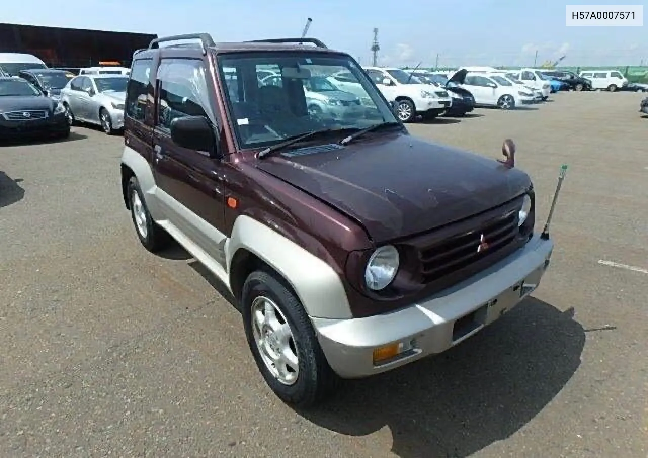 H57A0007571 1996 Mitsubishi Pajero