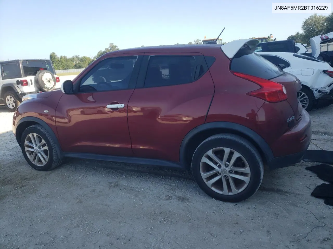 2011 Nissan Juke S VIN: JN8AF5MR2BT016229 Lot: 72165234