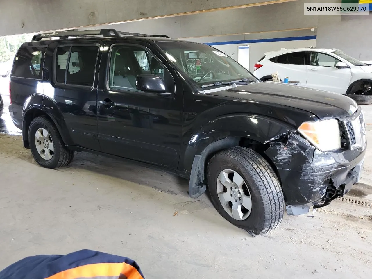 5N1AR18W66C629970 2006 Nissan Pathfinder Le