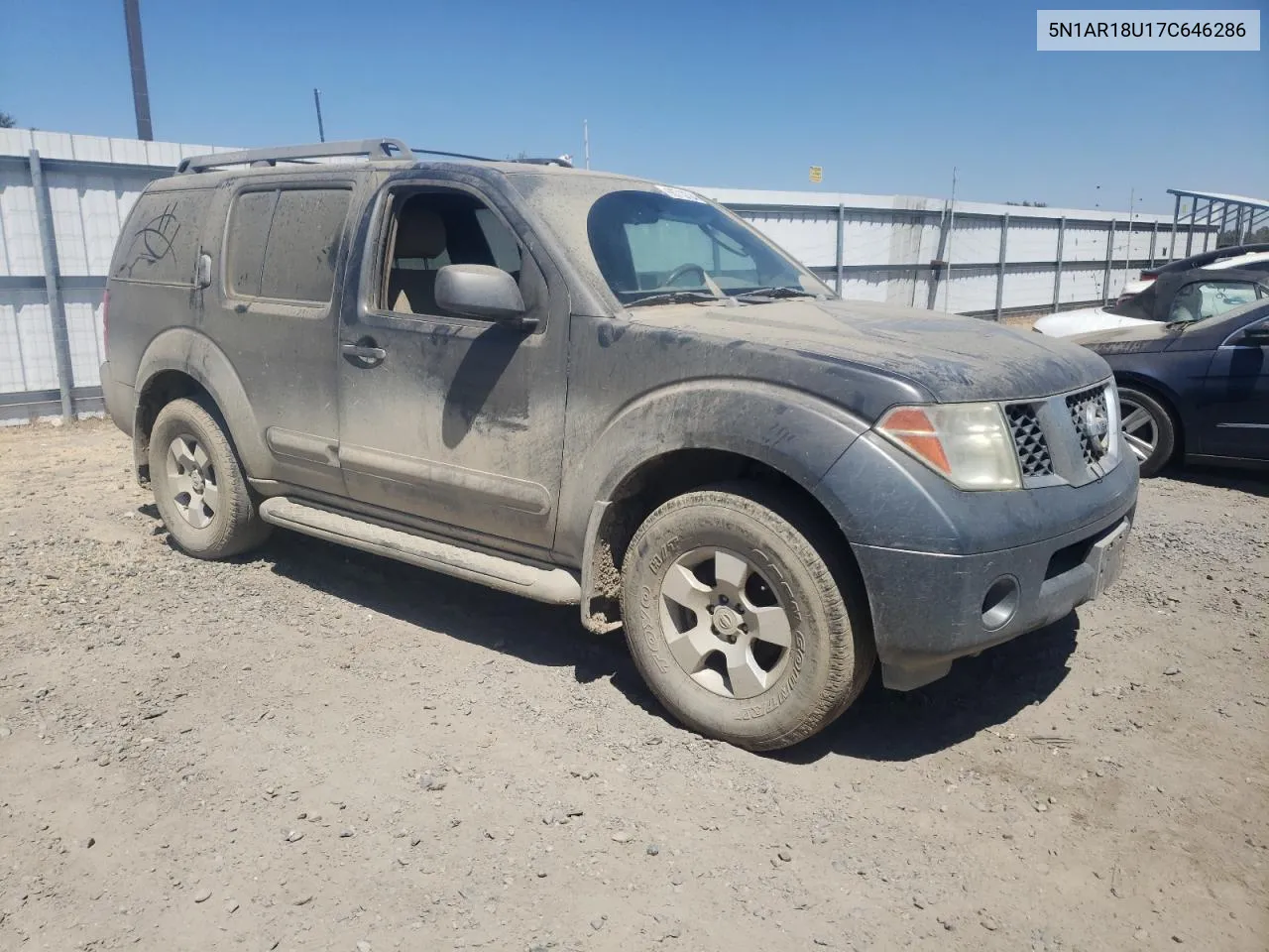 5N1AR18U17C646286 2007 Nissan Pathfinder Le