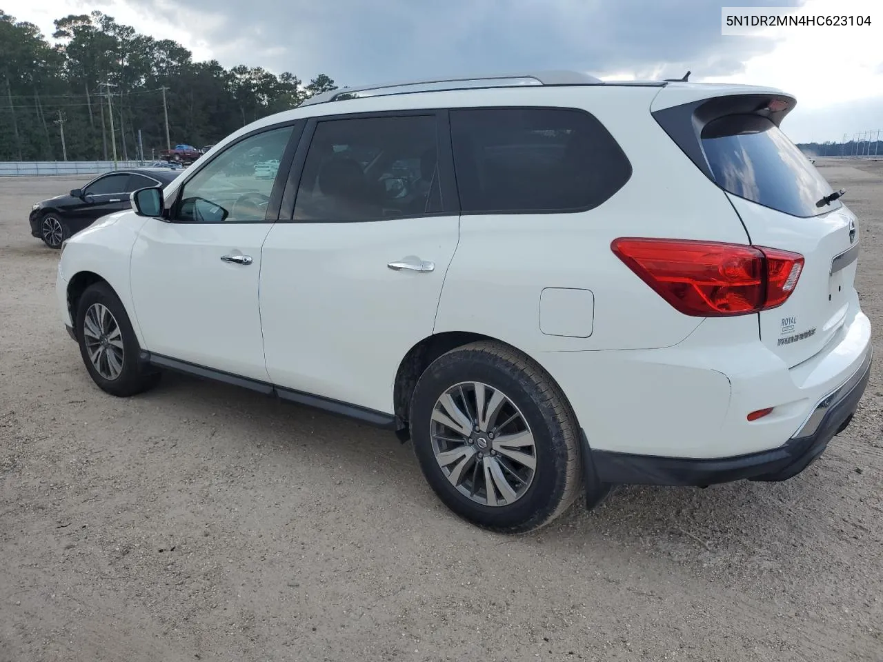 2017 Nissan Pathfinder S VIN: 5N1DR2MN4HC623104 Lot: 71865374