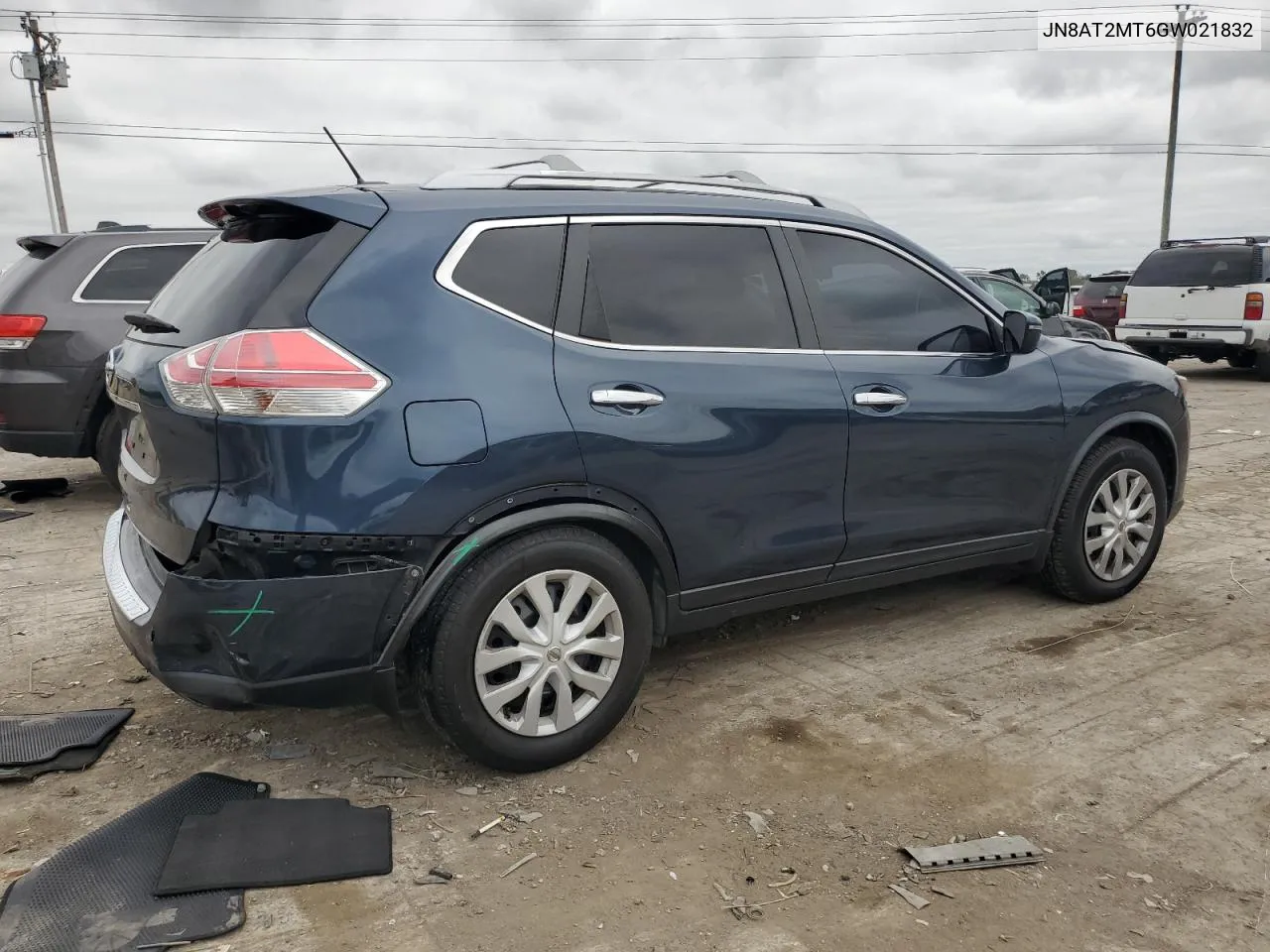 2016 Nissan Rogue S VIN: JN8AT2MT6GW021832 Lot: 72090764