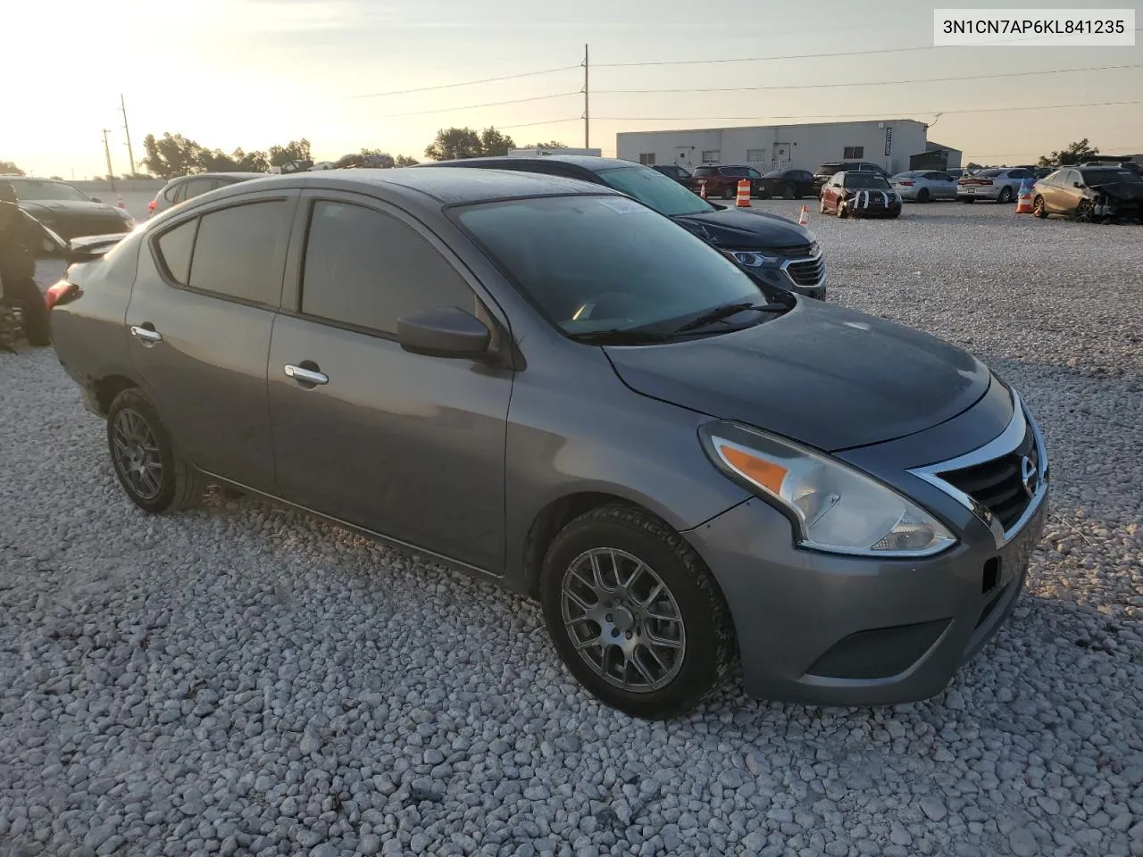 3N1CN7AP6KL841235 2019 Nissan Versa S