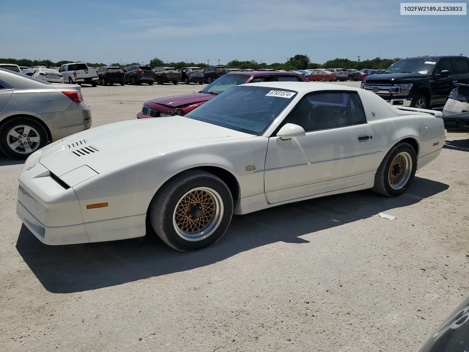 1988 Pontiac Firebird Trans Am VIN: 1G2FW2189JL253833 Lot: 67931574