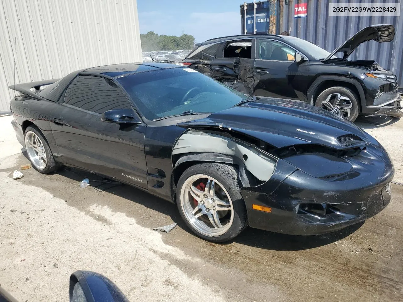 1998 Pontiac Firebird Formula VIN: 2G2FV22G9W2228429 Lot: 68659434