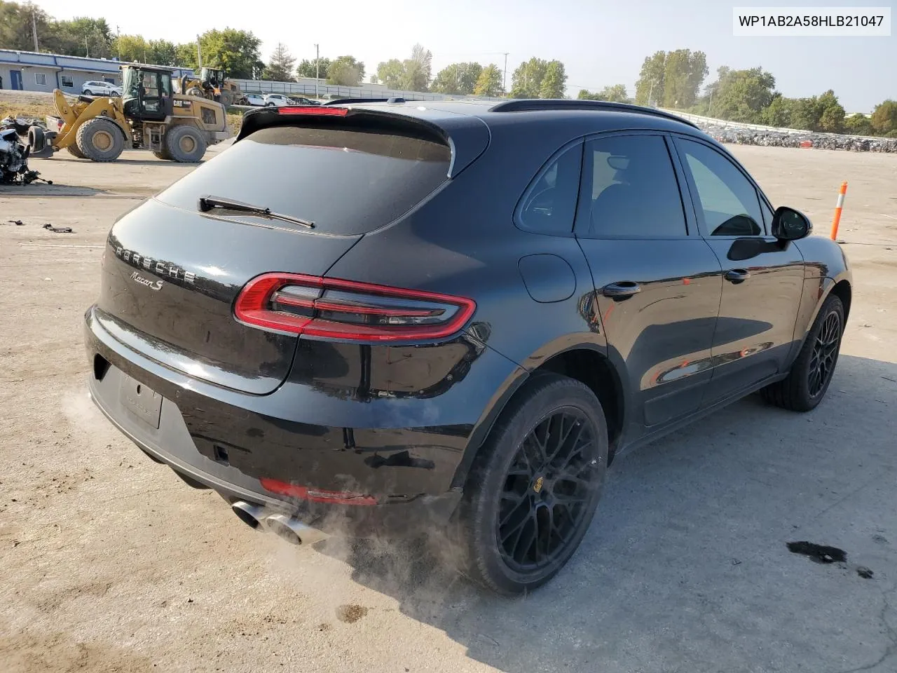 WP1AB2A58HLB21047 2017 Porsche Macan S