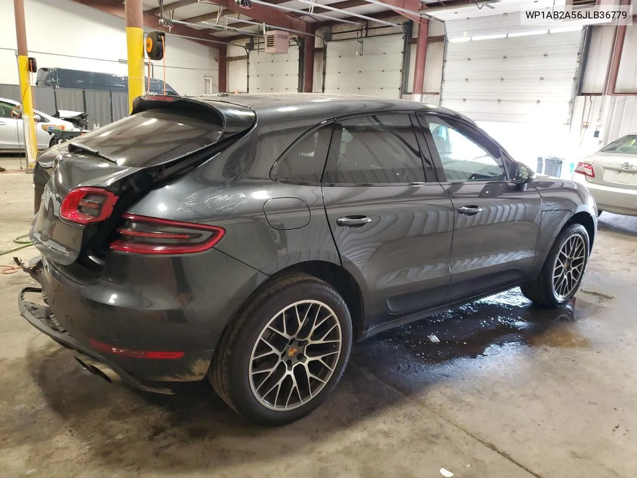 WP1AB2A56JLB36779 2018 Porsche Macan S