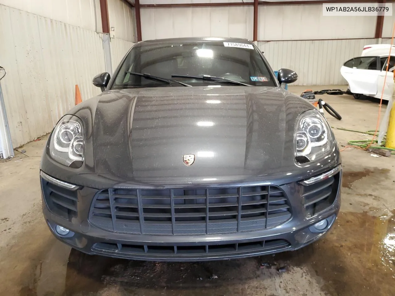 2018 Porsche Macan S VIN: WP1AB2A56JLB36779 Lot: 71589044