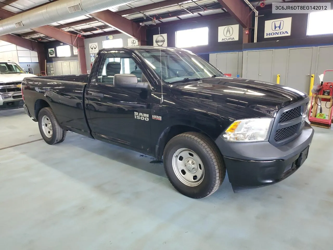 2014 Ram 1500 St VIN: 3C6JR6DT8EG142012 Lot: 71991214