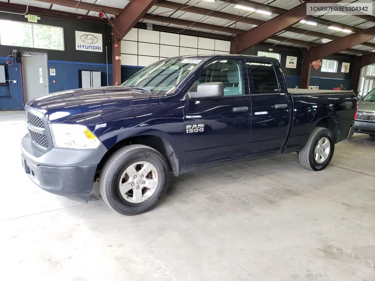 2014 Ram 1500 St VIN: 1C6RR7FG5ES304342 Lot: 72395414