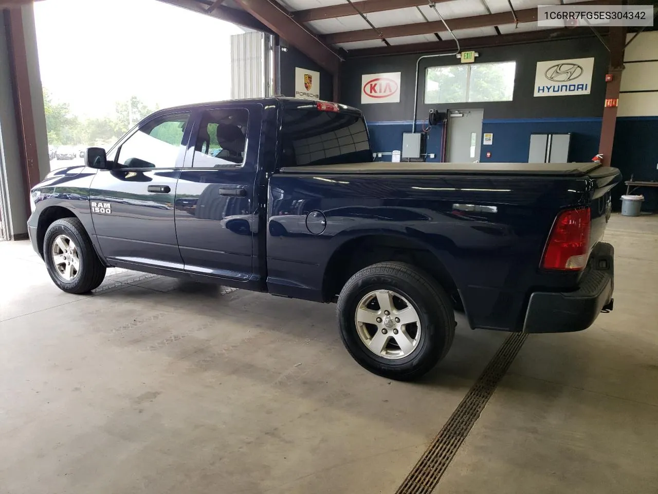 1C6RR7FG5ES304342 2014 Ram 1500 St