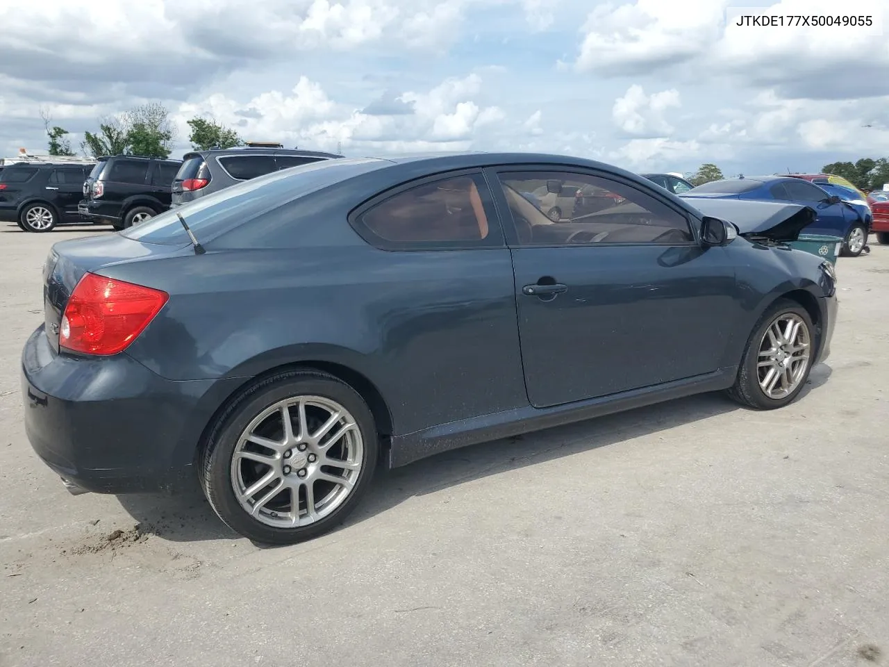 2005 Toyota Scion Tc VIN: JTKDE177X50049055 Lot: 71733214