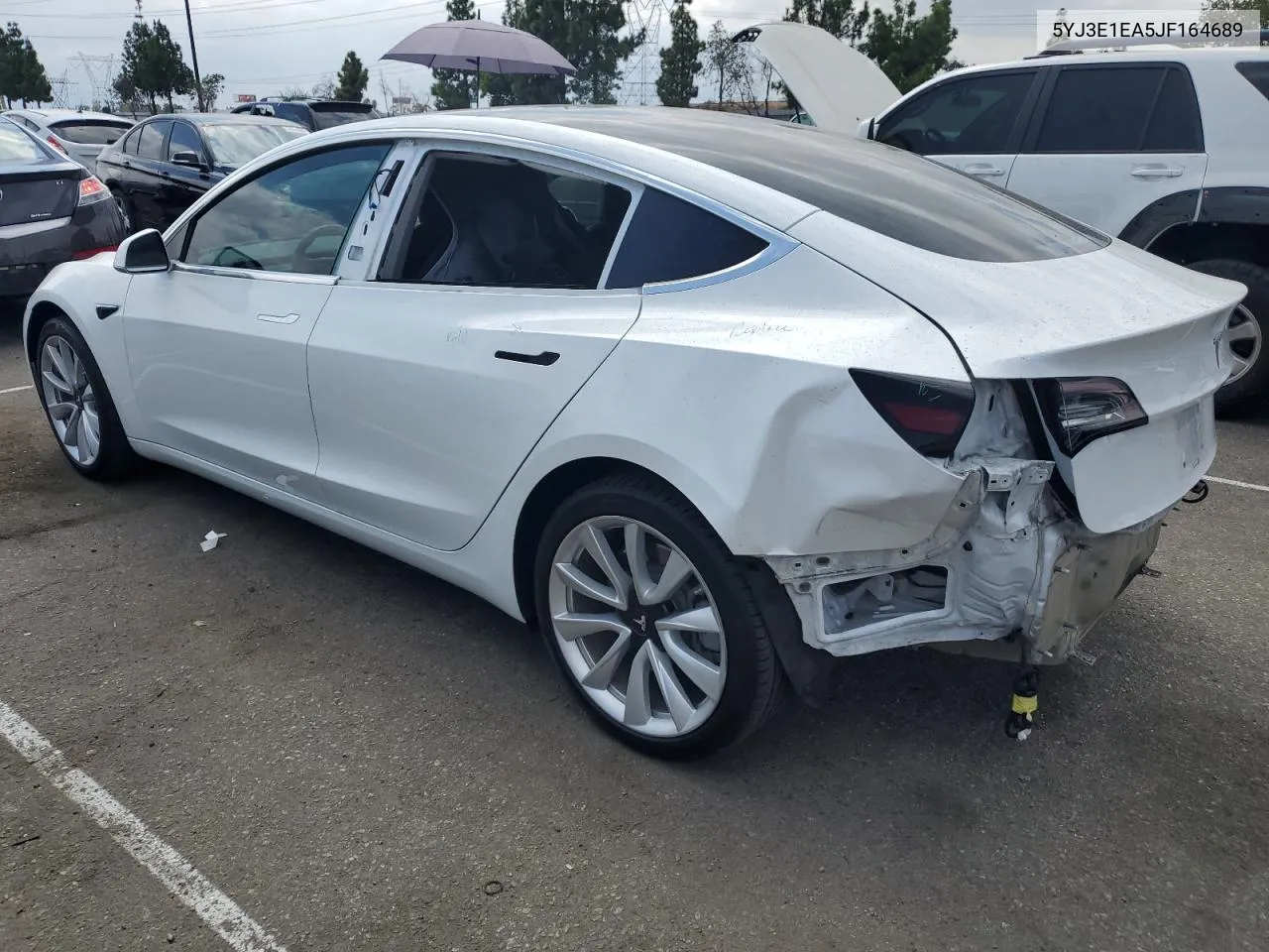 5YJ3E1EA5JF164689 2018 Tesla Model 3