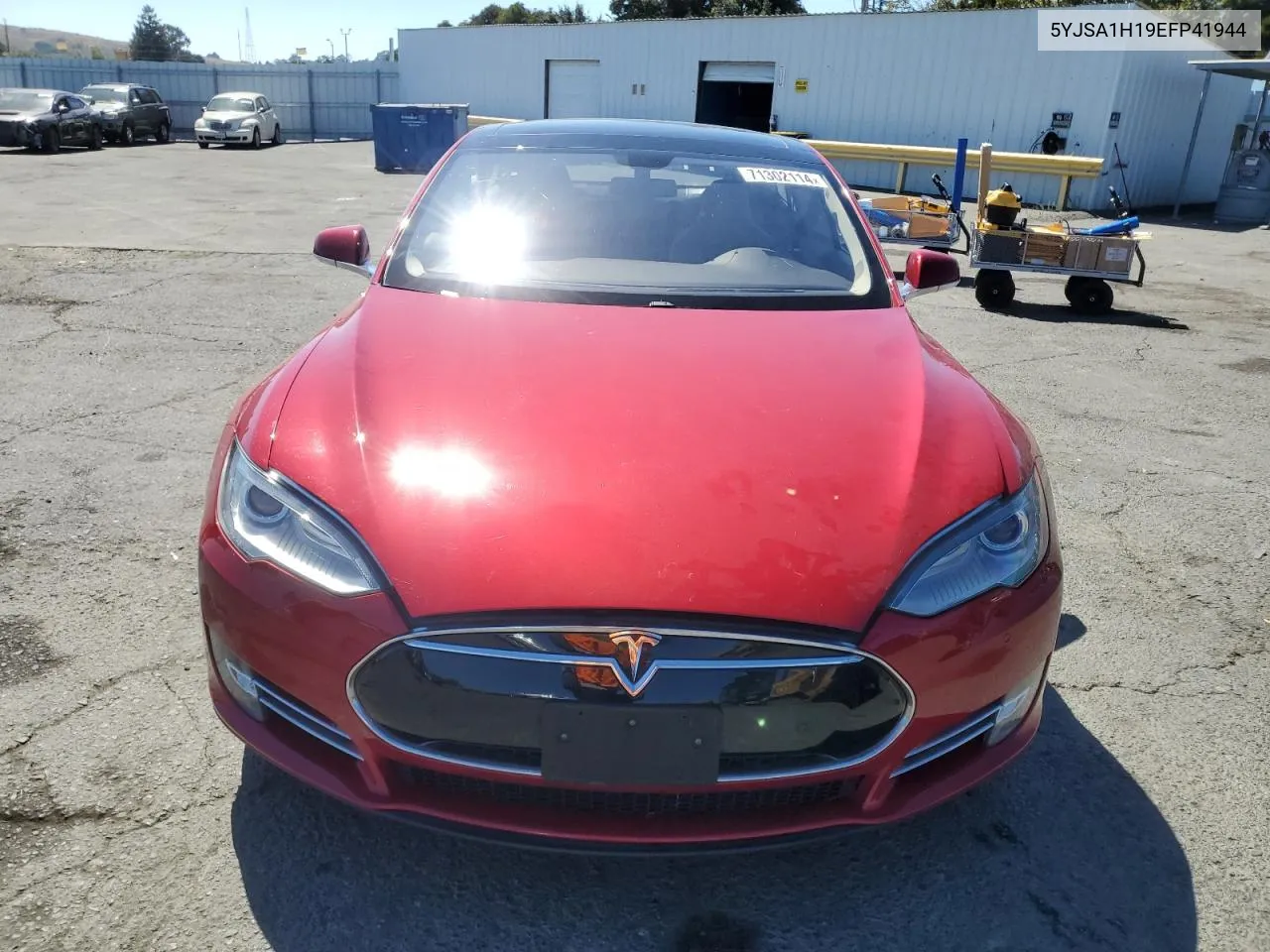 2014 Tesla Model S VIN: 5YJSA1H19EFP41944 Lot: 71302114