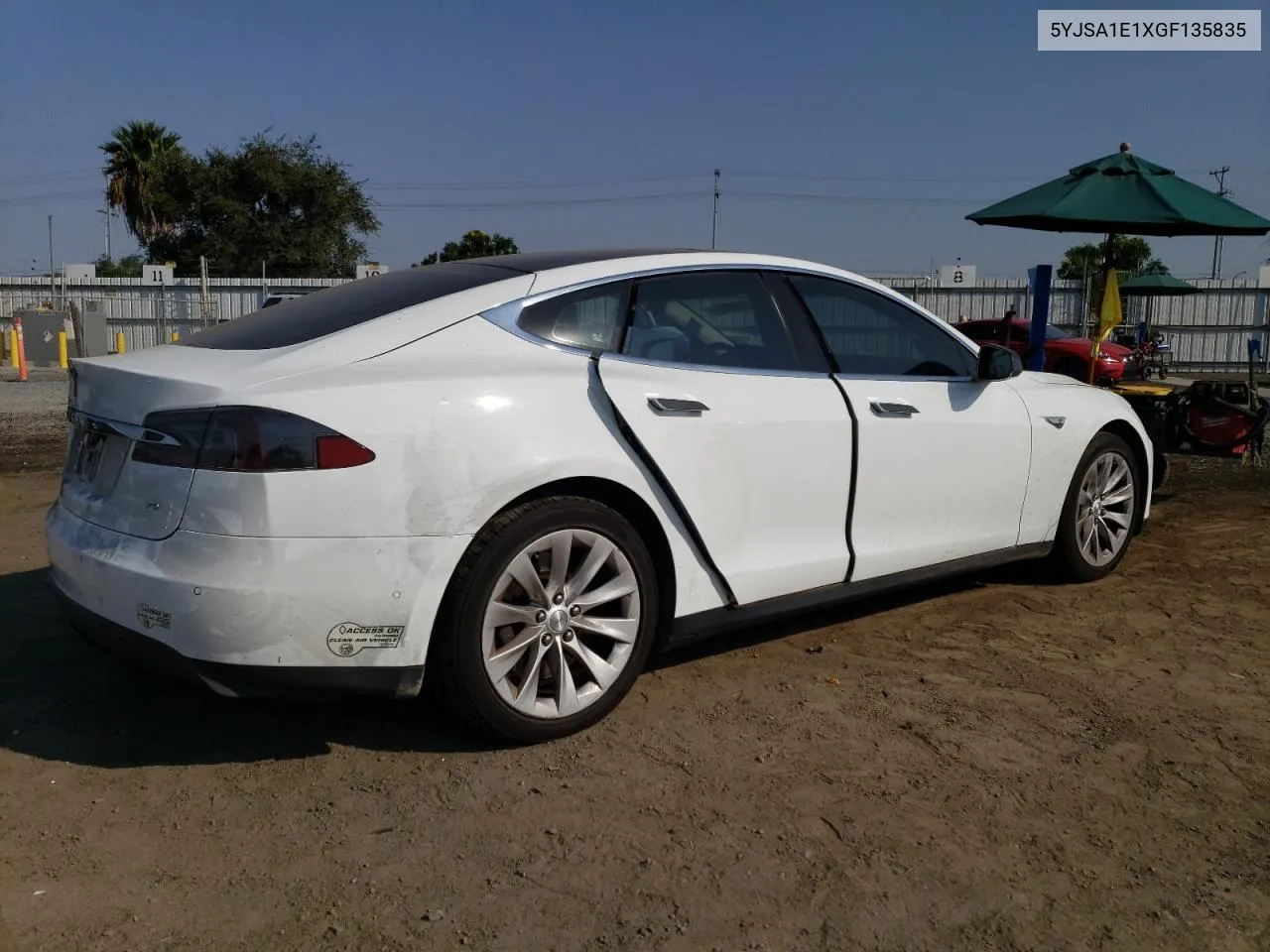 2016 Tesla Model S VIN: 5YJSA1E1XGF135835 Lot: 71605754