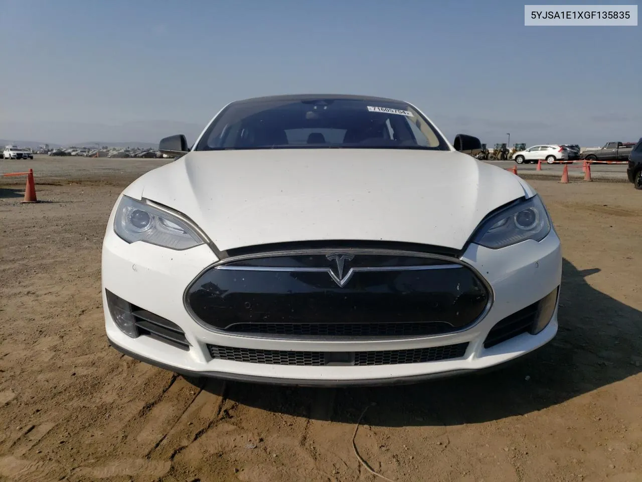 2016 Tesla Model S VIN: 5YJSA1E1XGF135835 Lot: 71605754