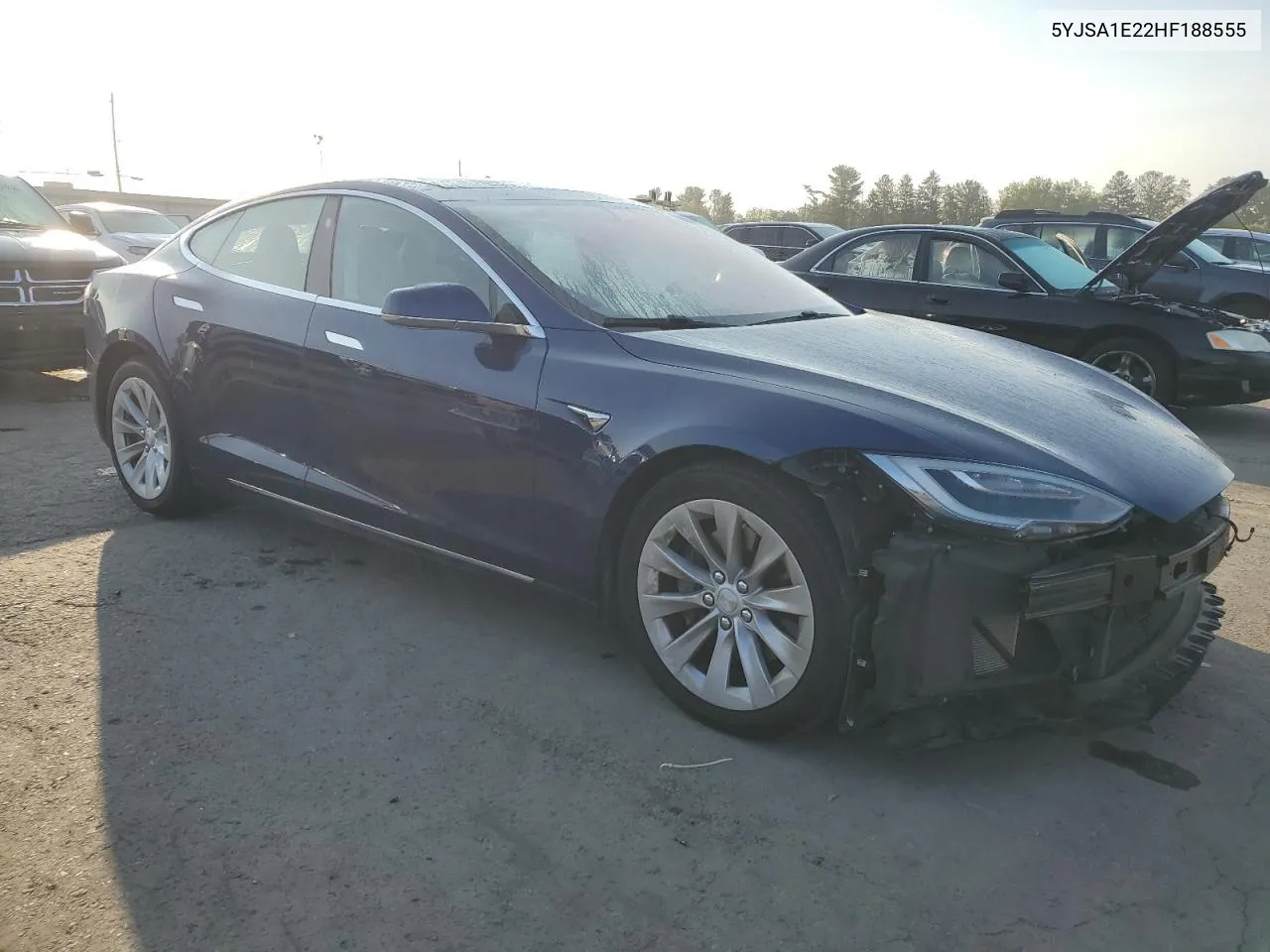 2017 Tesla Model S VIN: 5YJSA1E22HF188555 Lot: 70644954