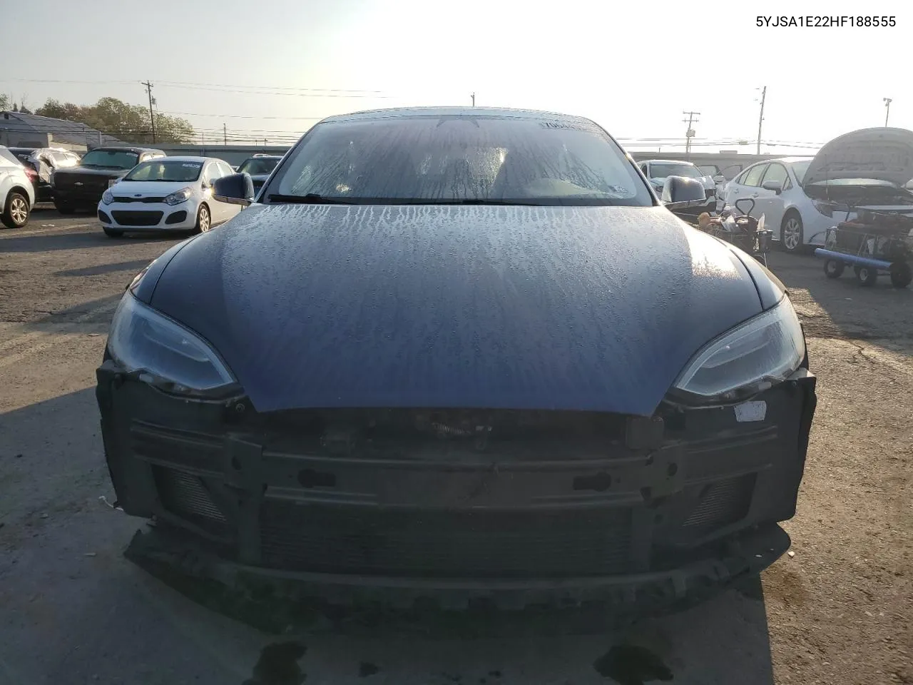 2017 Tesla Model S VIN: 5YJSA1E22HF188555 Lot: 70644954