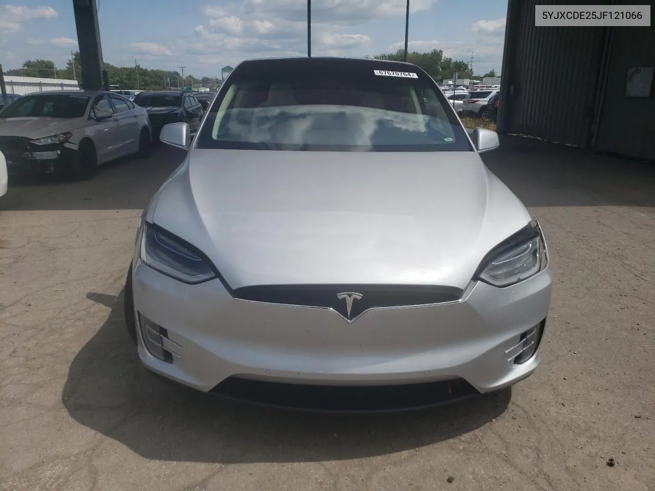 5YJXCDE25JF121066 2018 Tesla Model X