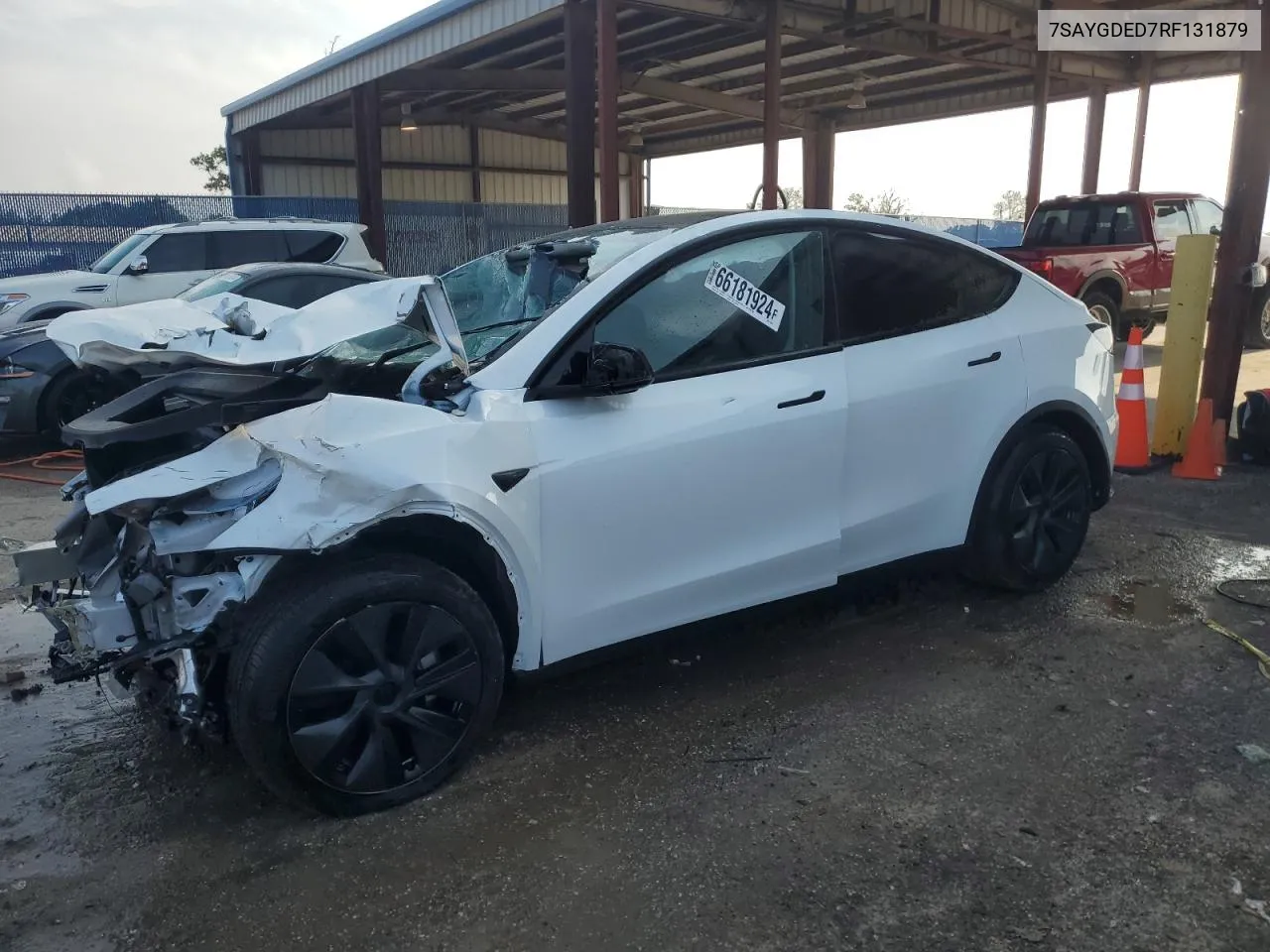 7SAYGDED7RF131879 2024 Tesla Model Y