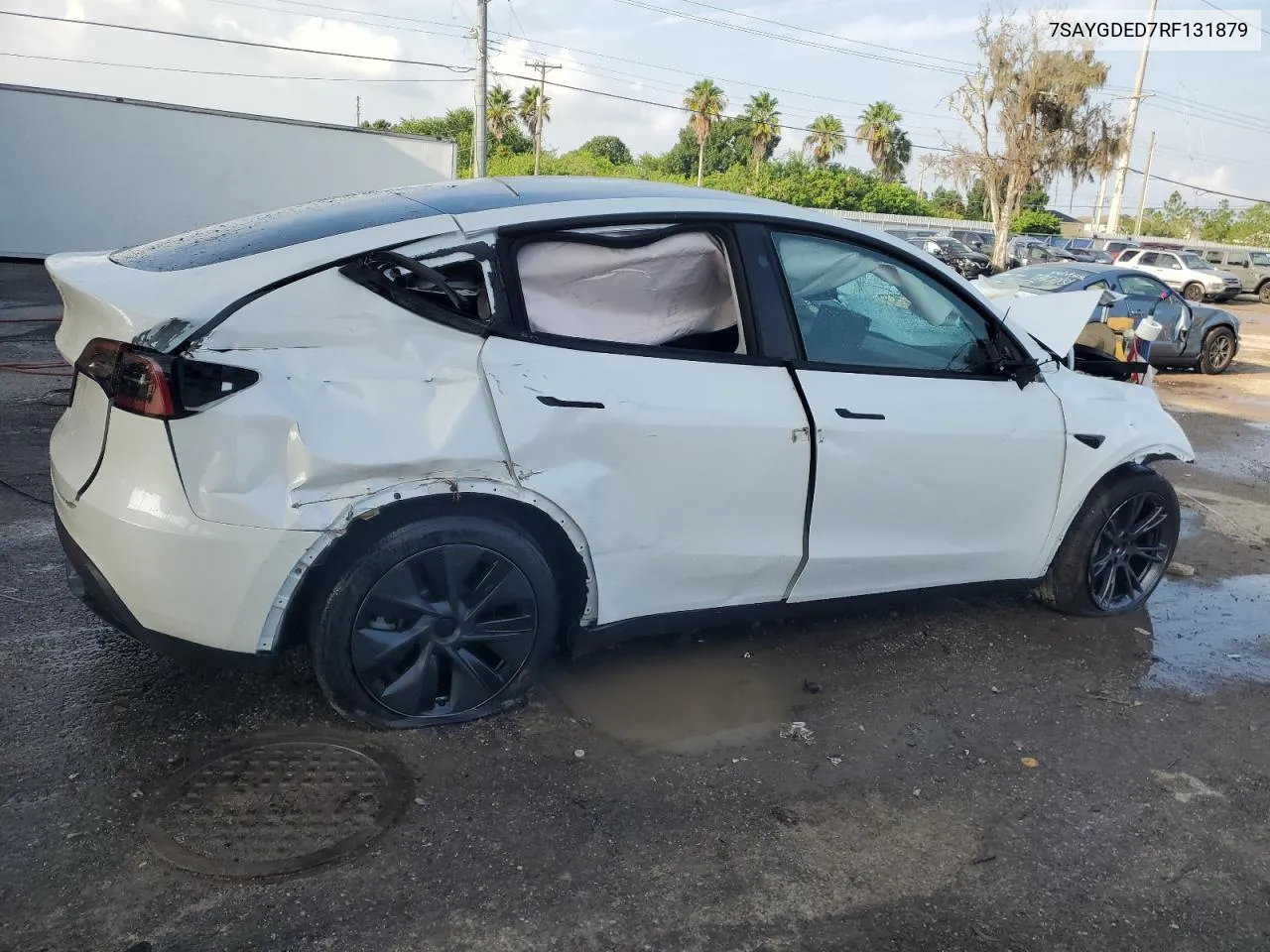 7SAYGDED7RF131879 2024 Tesla Model Y