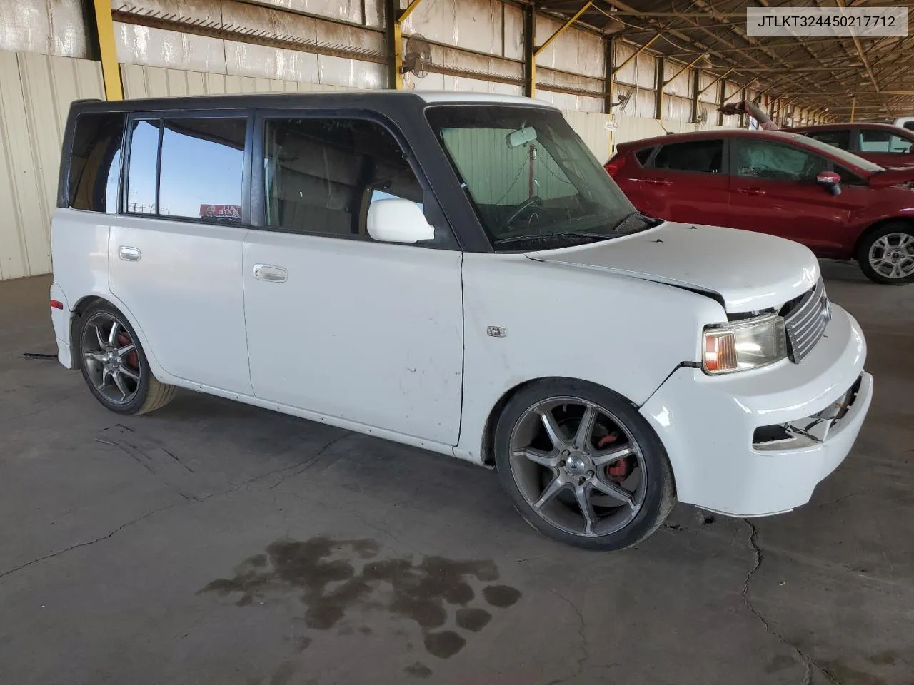 2005 Toyota Scion Xb VIN: JTLKT324450217712 Lot: 70816354