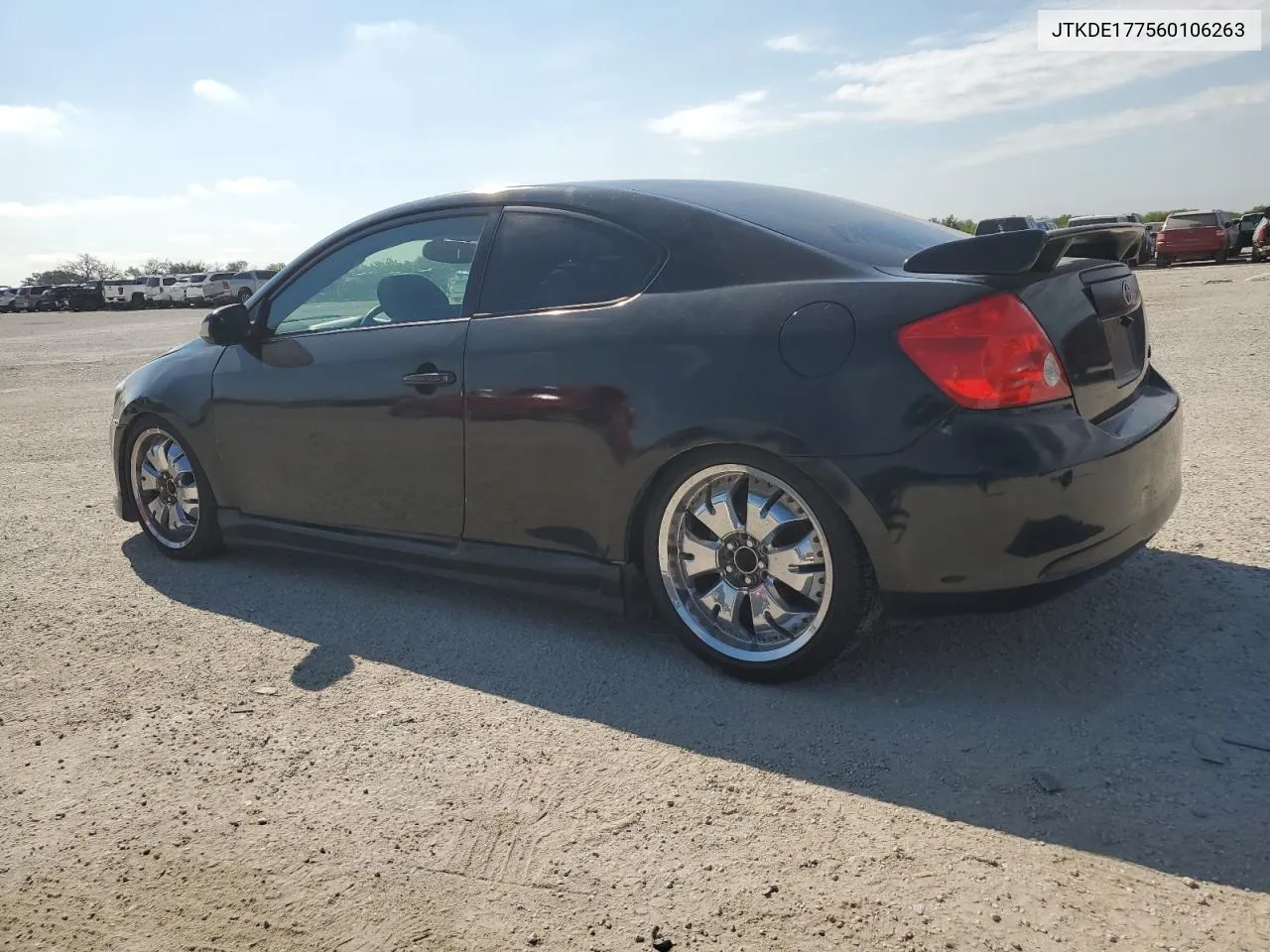 JTKDE177560106263 2006 Toyota Scion Tc