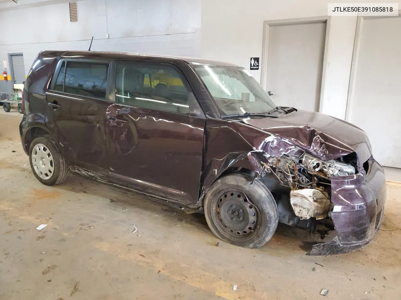 2009 Toyota Scion Xb VIN: JTLKE50E391085818 Lot: 57821604