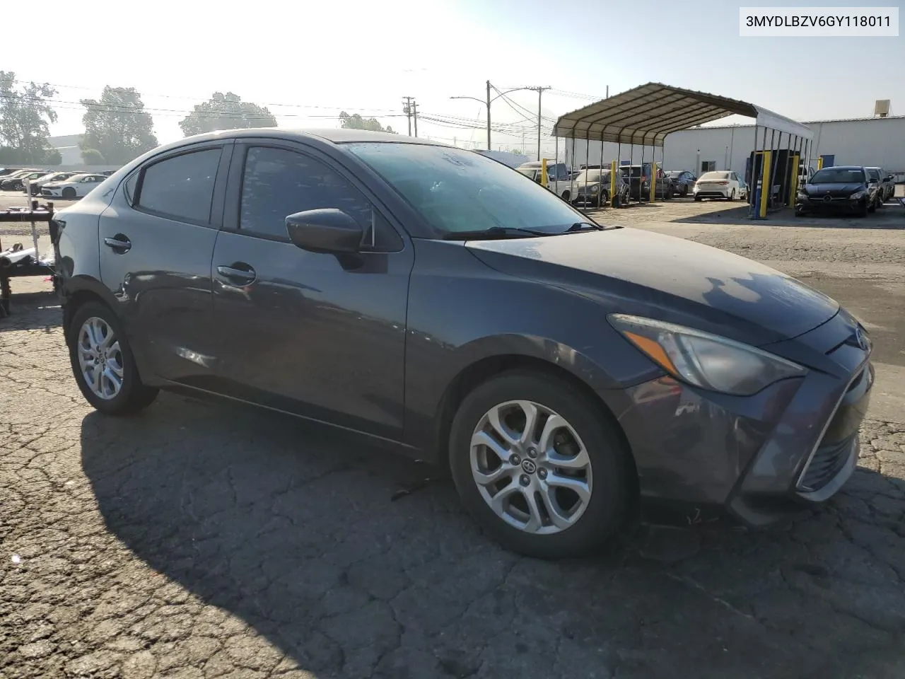 3MYDLBZV6GY118011 2016 Toyota Scion Ia