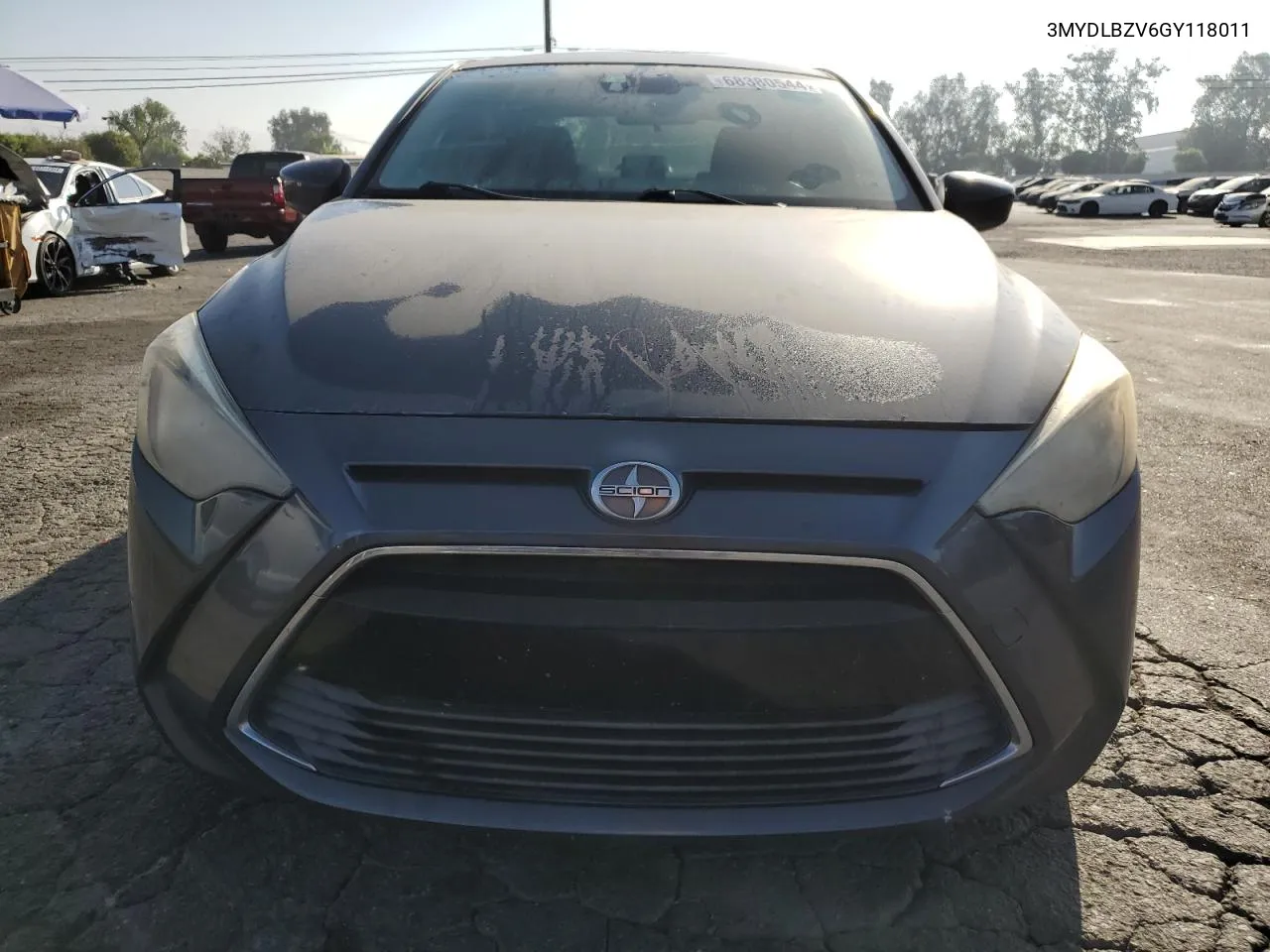 3MYDLBZV6GY118011 2016 Toyota Scion Ia