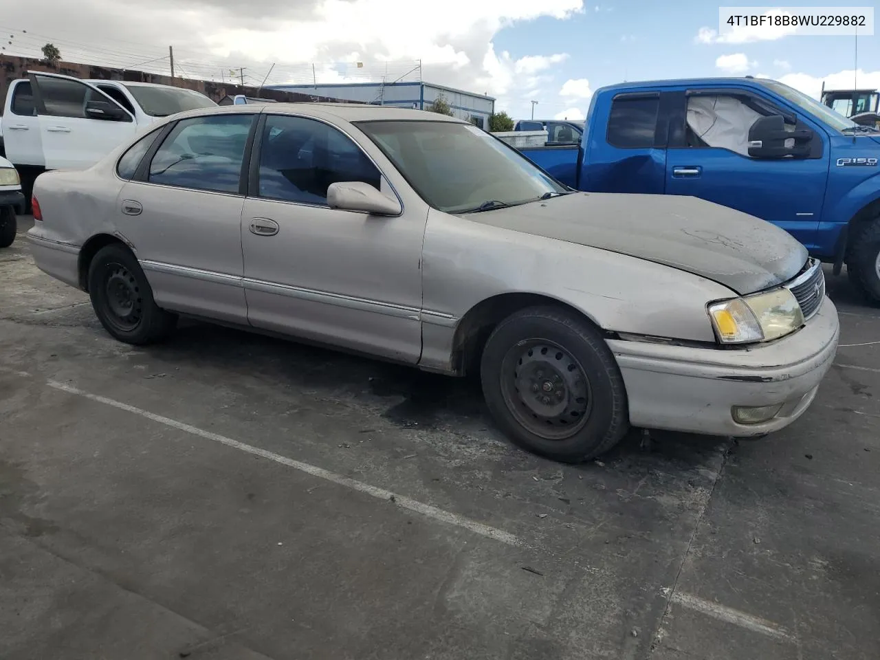 1998 Toyota Avalon Xl VIN: 4T1BF18B8WU229882 Lot: 71126134